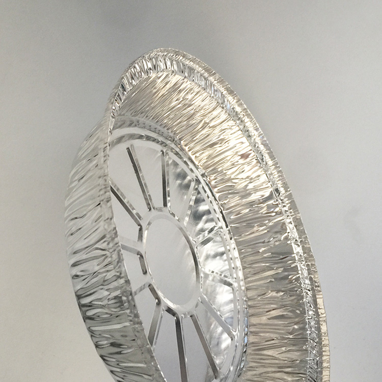 Plaque en papier d'aluminium pour une cuisson ronde à bord droit
