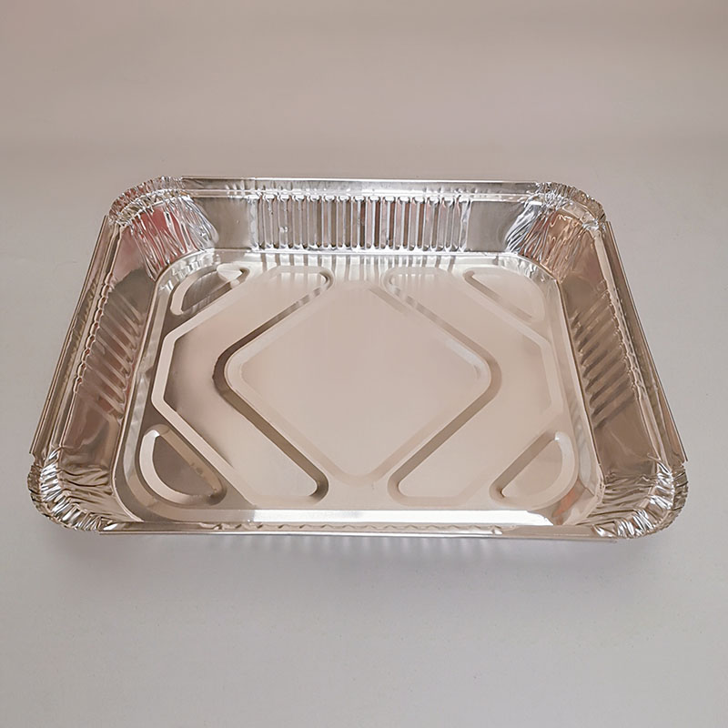 casseroles en aluminium avec couvercles